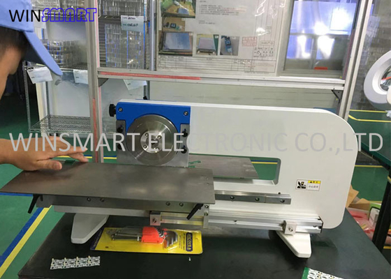 Mesin Pemotong Papan PCB 330mm Dengan Kecepatan Pemotongan yang Dapat Disesuaikan